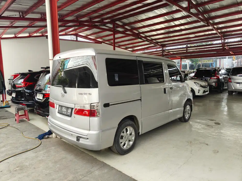 Daihatsu Luxio D 2015 istimewa