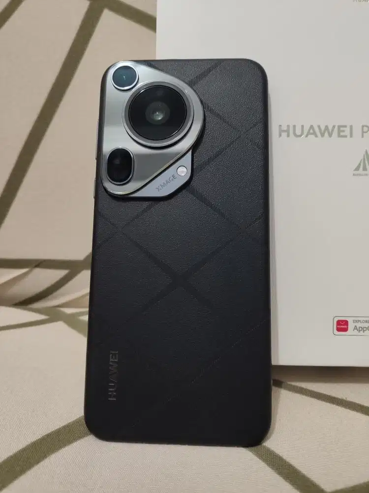 Huawei Pura 70ultra 16/512 (garansi ON sd desember 2026)