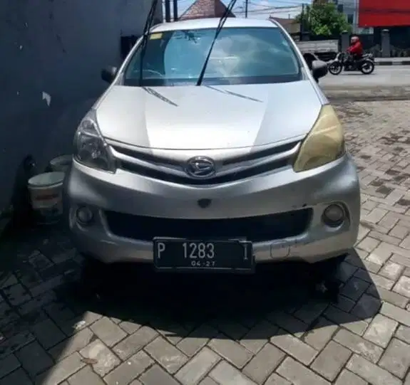 Daihtsu Xenia Silver 2012