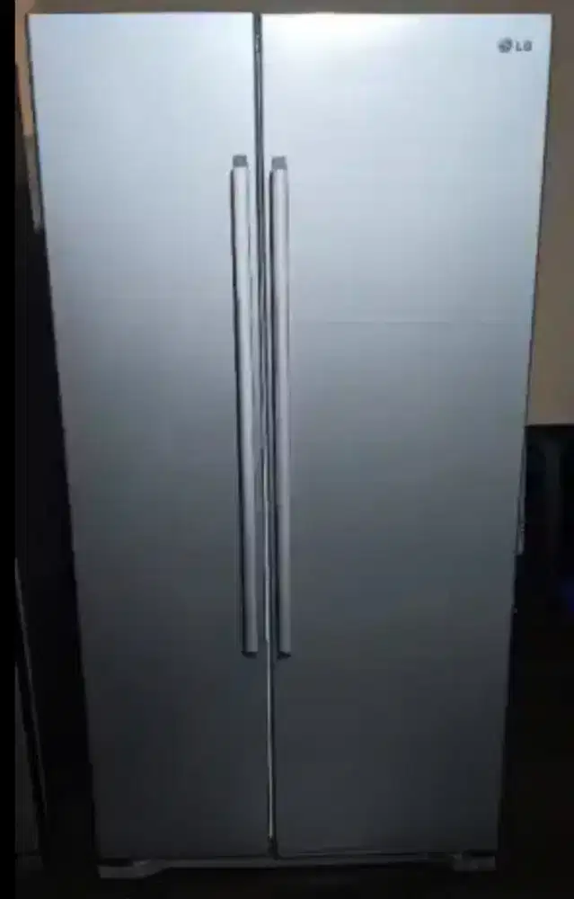 Kulkas LG 2 Pintu Side By Side