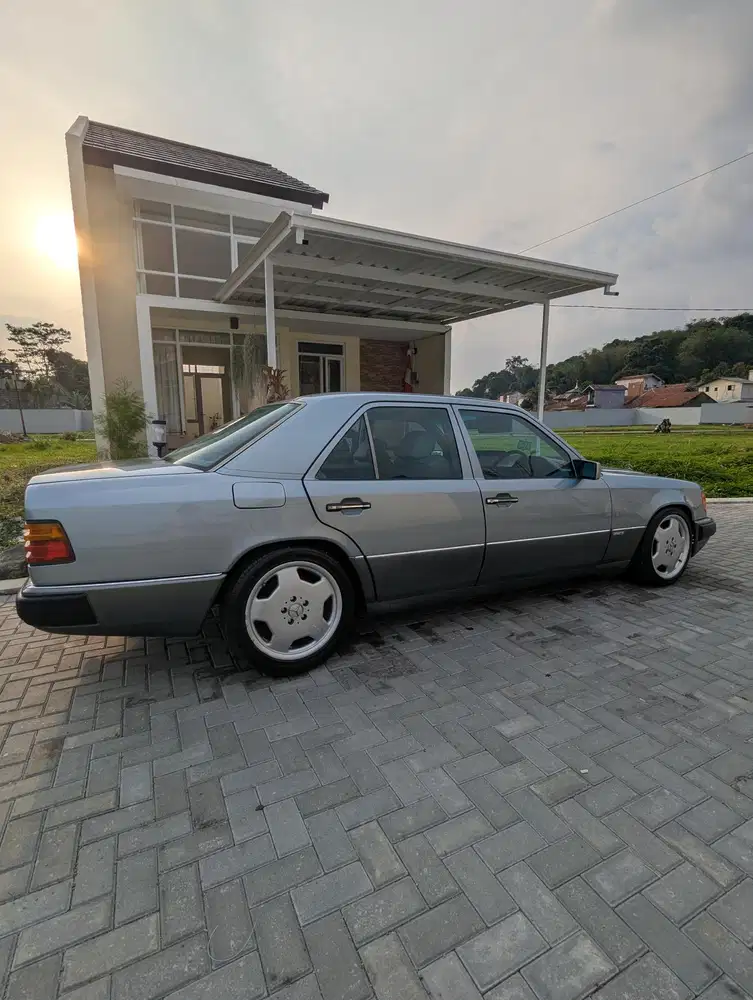 Mercedes-Benz sportline 300 e 1991 Bensin