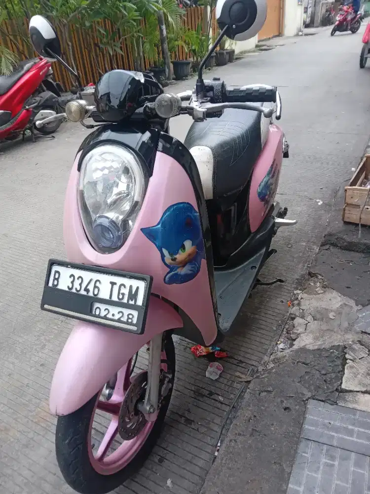 Honda scoopy 2010