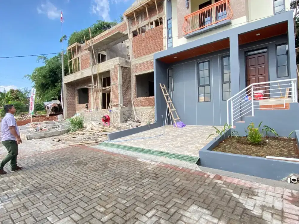 Rumah Dijual Bandung 2 Lantai Bebas Banjir Dekat Kampus Jatinangor Unpad ITB