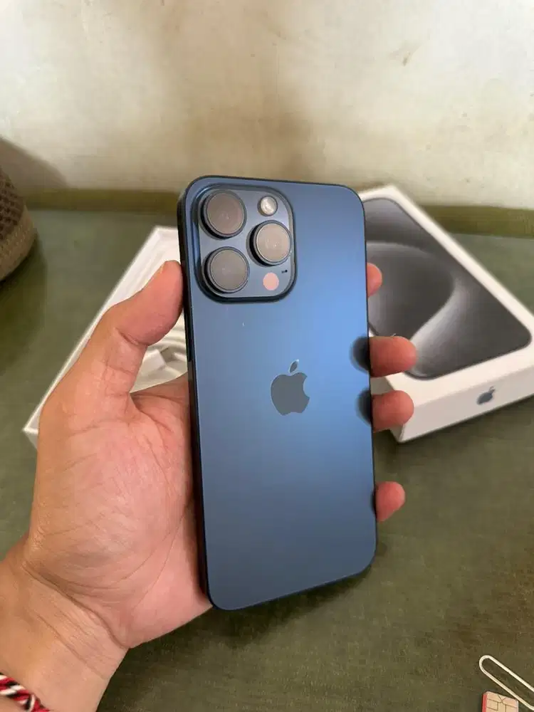 iPhone 15 Pro Max Titanium Blue