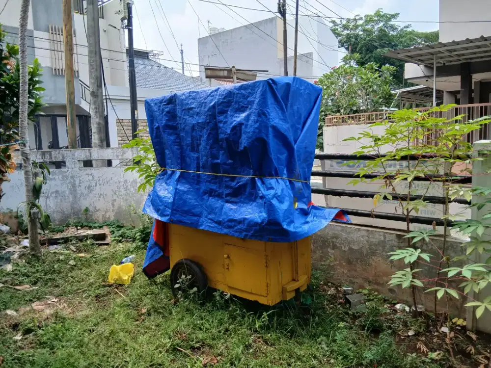 Gerobak bekas batagor masih bagus
