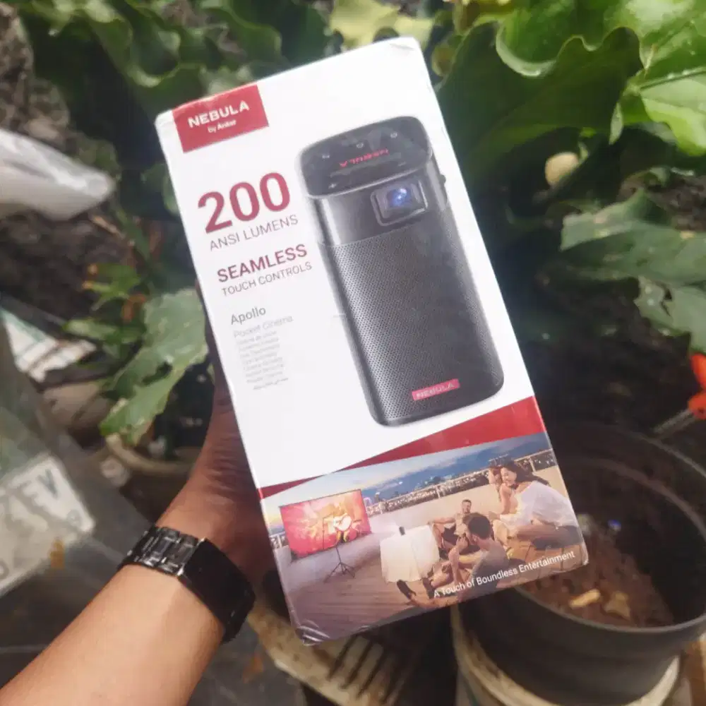 Proyektor Mini Anker Nebula SEGEL