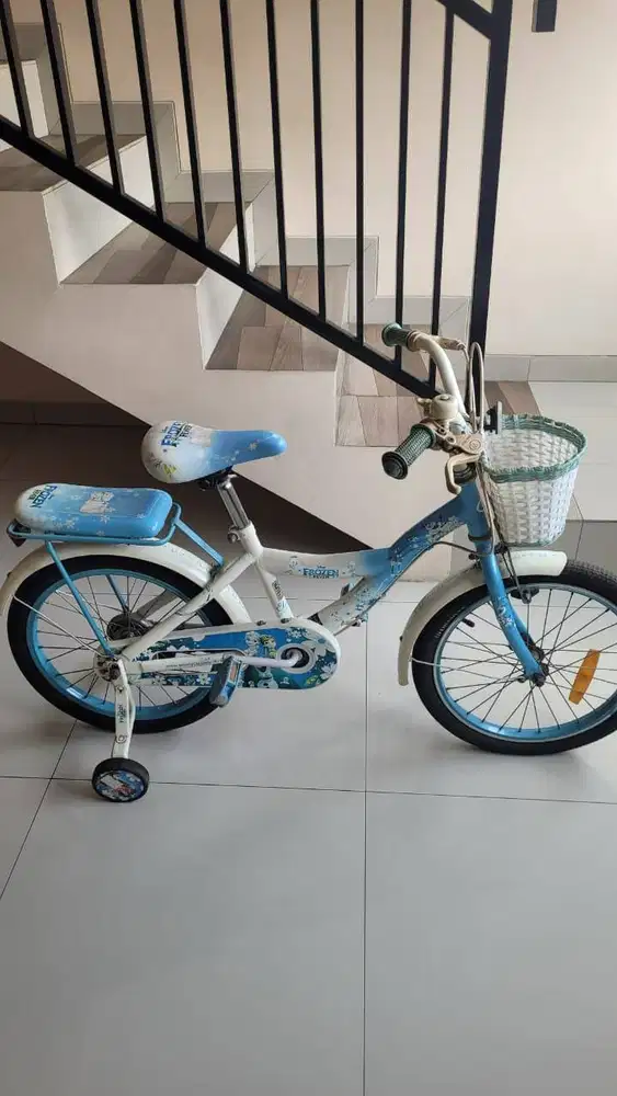 BARANG KOLEKSI! SEPEDA ANAK CEWE WIM CYCLE EDISI FROZEN MASIH 90%