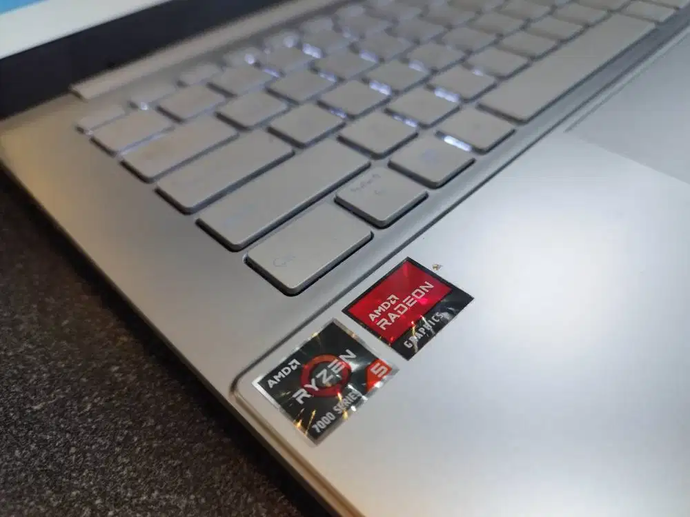 Asus vivobook go 14 e1404fa ryzen 5 7520u backlit fuhd ips