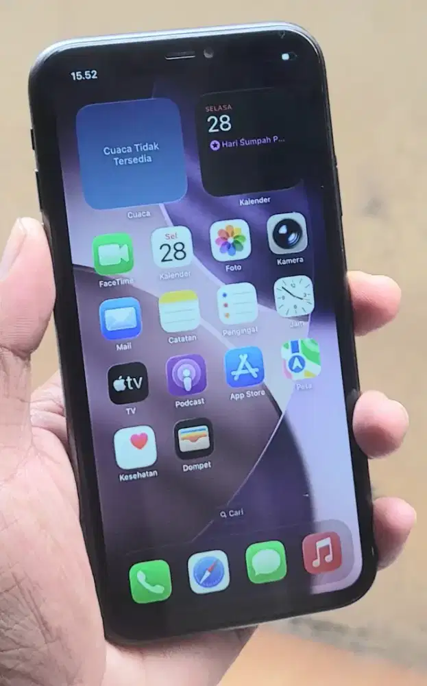 Iphone 11 128gb hp charger