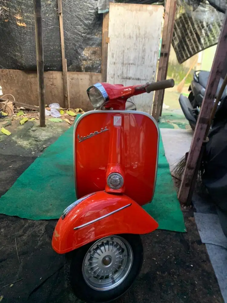 Vespa Super Sport 180