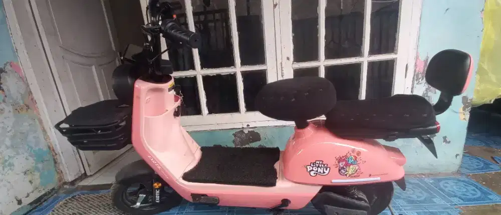 SEPEDA LISTRIK EXOTIC