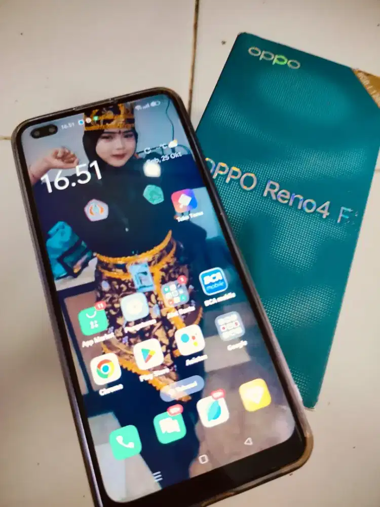 Oppo Reno 4F pemakaian cewek