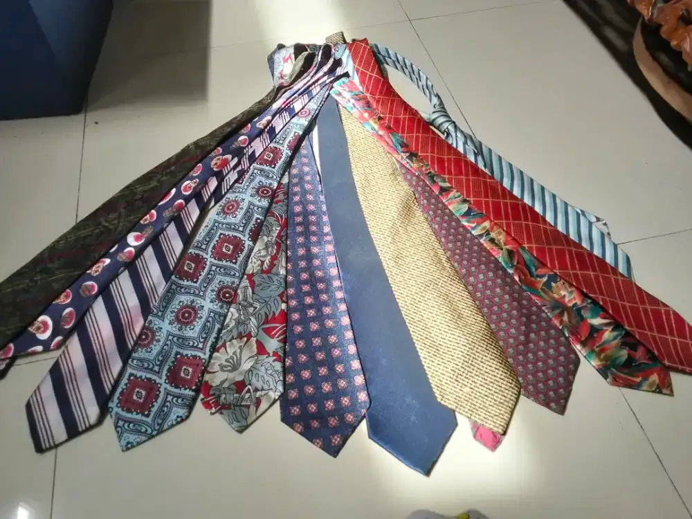 Obral dasi harga murah banget