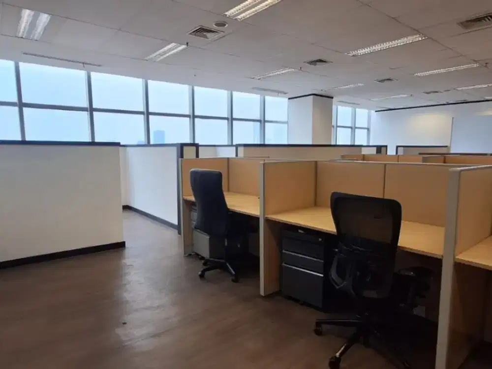 Sewa Kantor Semi Furnish 425 m2 di Gedung RDTX Square Kuningan