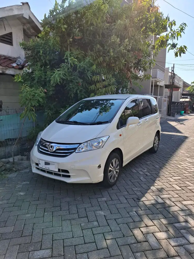 Honda Freed 2012 Bensin
