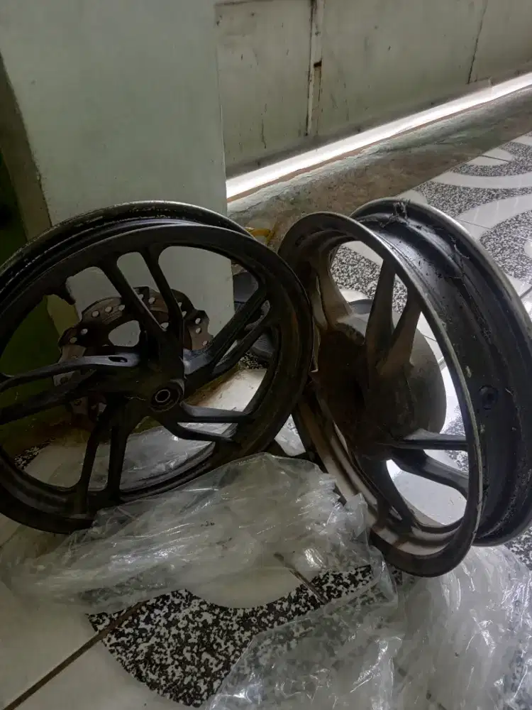 Velg original Vario 150 asli masih mulus tempat bearing masih ok