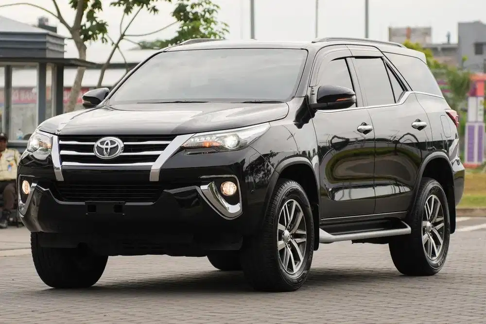 (DP 5jt) Toyota Fortuner 2.4 VRZ 2018