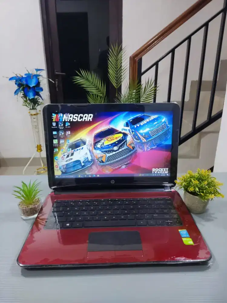[DUAL VGA NVIDIA] Laptop HP Pavilion 14 Red RAM 8Gb/Ssd+Hdd NVIDIA