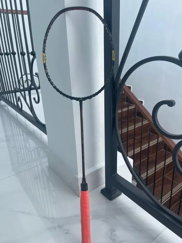 Raket Hundred Ioniq 100