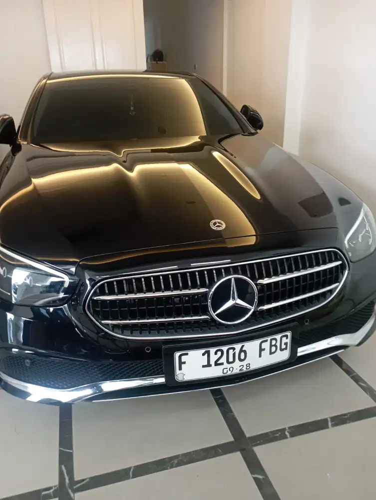Mercedes-Benz E200 2023 Bensin