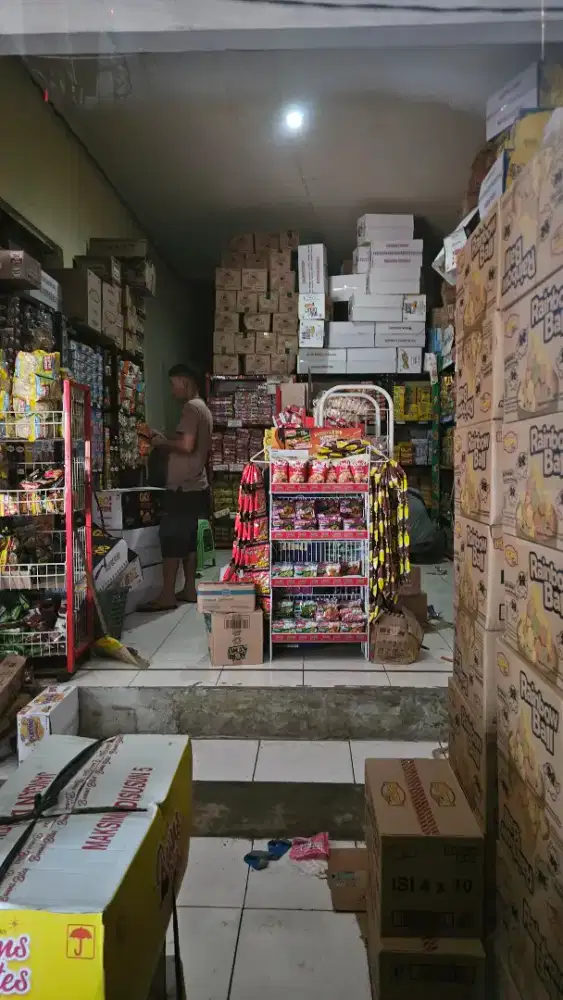 Karyawan Toko Grosir