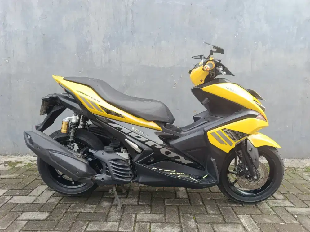 Yamaha Aerox 155 Kuning