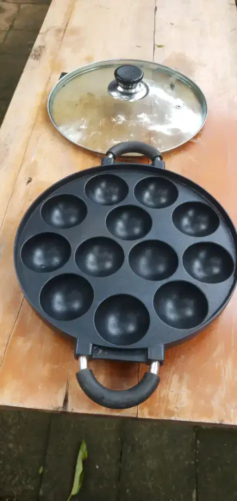 Happycal Cetakan kue 12 lubang