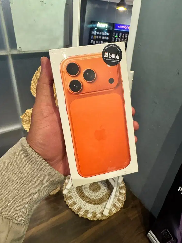 New iBox iPhone 17 Pro 256GB Cosmic Orange