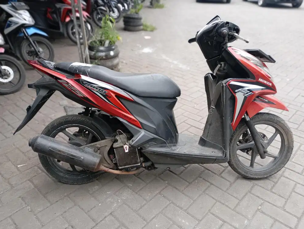 [PROMO OKT] Honda Vario 125 OLD Tahun 2014 Surat Komplit