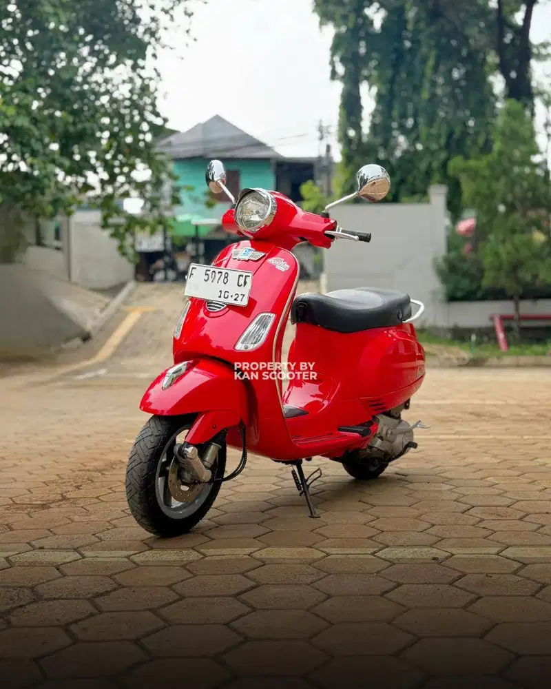 JUAL MURAH VESPA LX 125 2V 2012 MULUS