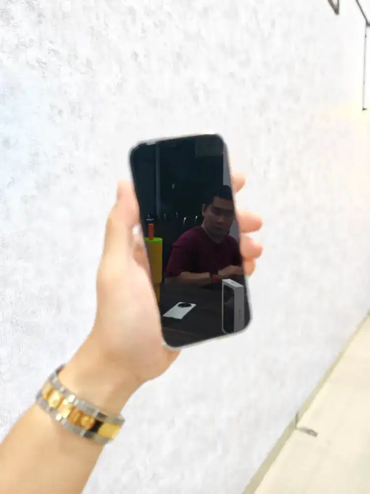 Iphone 16 pro 128Gb Garansi Resmi 6bln