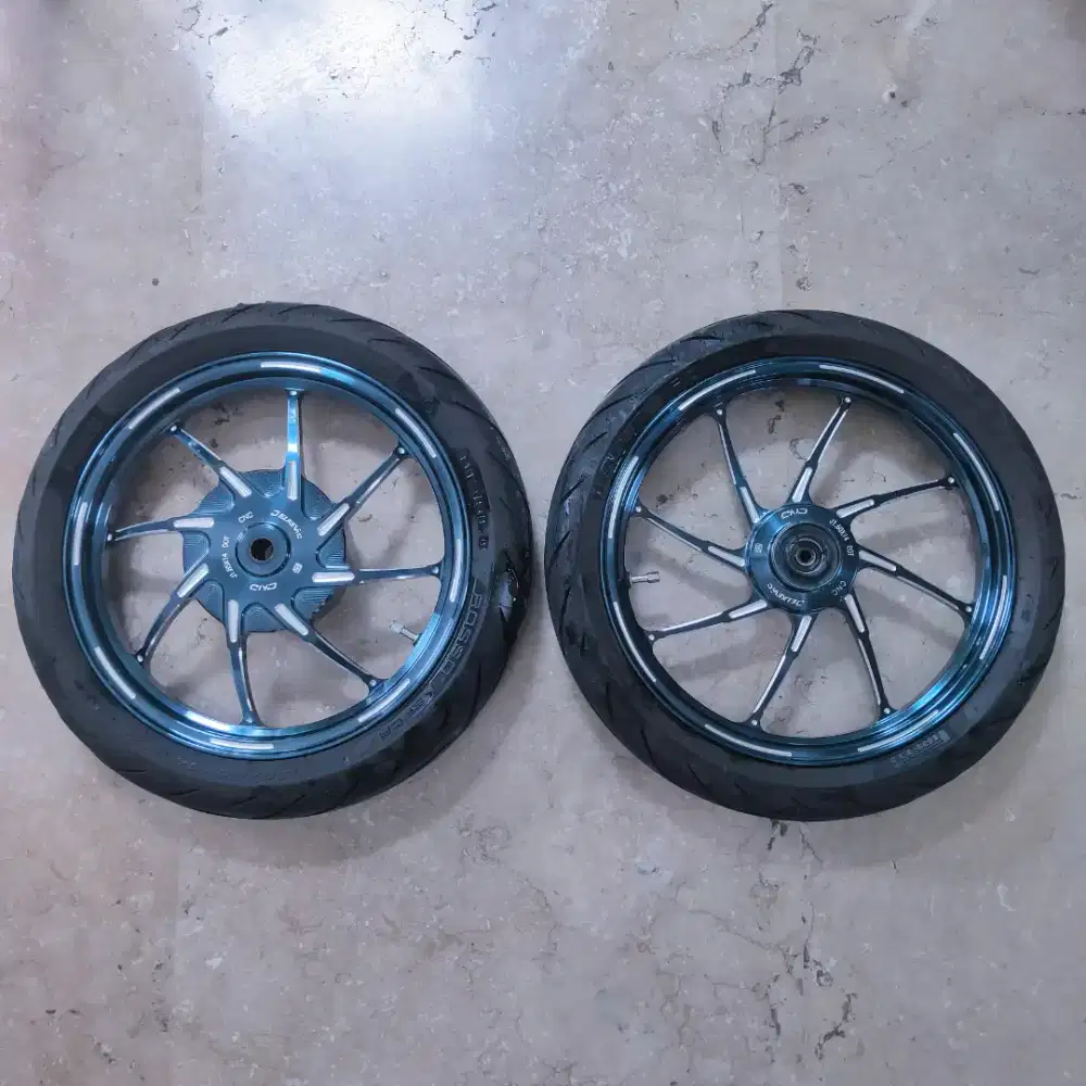 Velg Ring 14 Delkevic Biru Titanium + Ban Pirelli untuk Yamaha Xeon