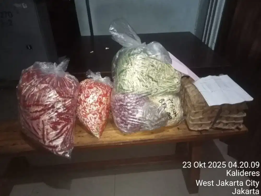 Di Cari Pegawai Pria bagian Packing lalu Kirim sayur ke resto resto