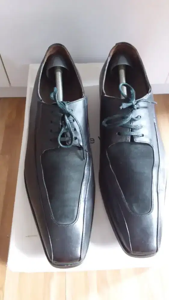 Sepatu Andre Valentino