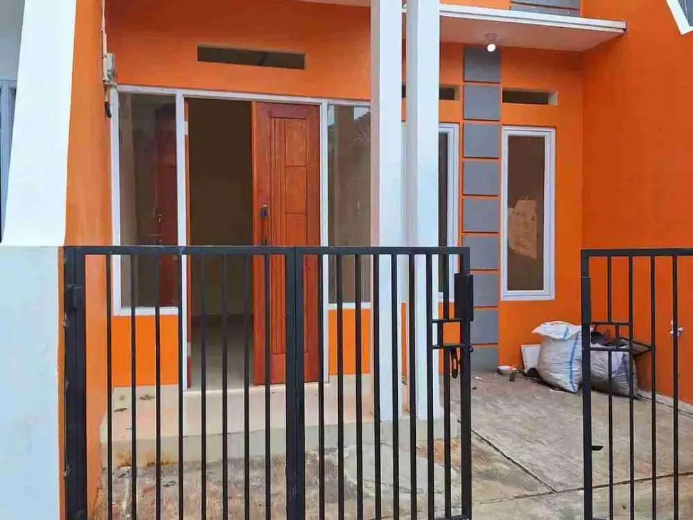 dijual rumah baruu