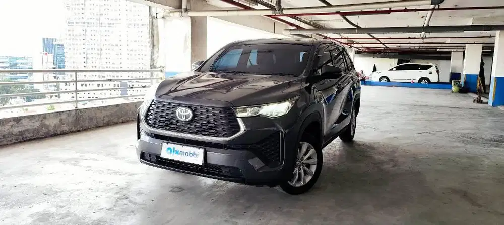 TOYOTA INNOVA ZENIX 2.0 V AUTOMATIC 2023