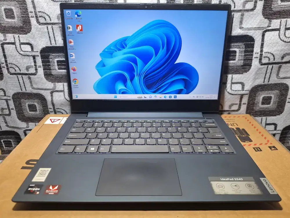 Laptop Lenovo Ryzen 5 ram 8gb SSD 512gb VGA Game Grafis Backlit FHD