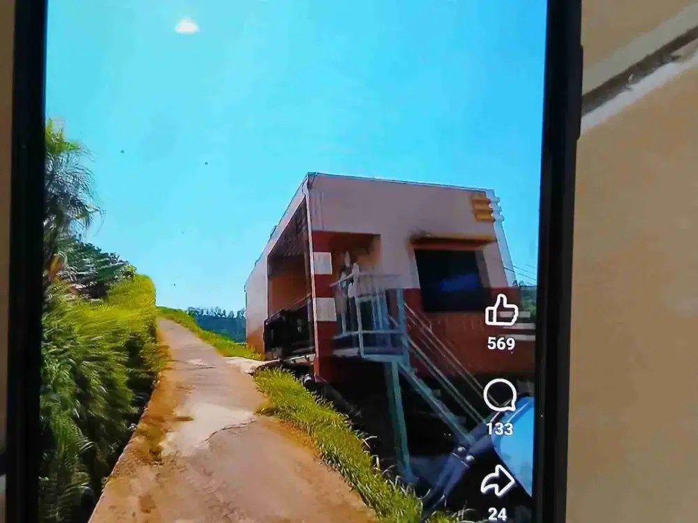 VILLA GONDOSULI KARANGANYAR HARGA TERMURAH