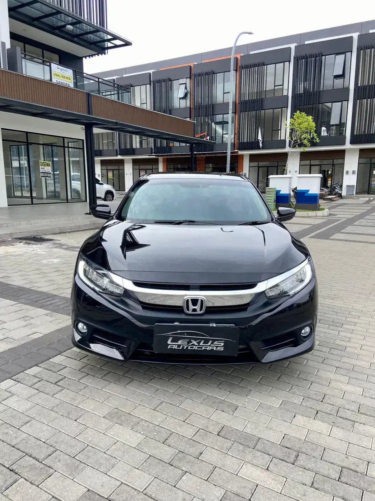 Low ODO, TDP Murah, Angsuran Ringan, Honda Civic ES Turbo 2017 Bensin