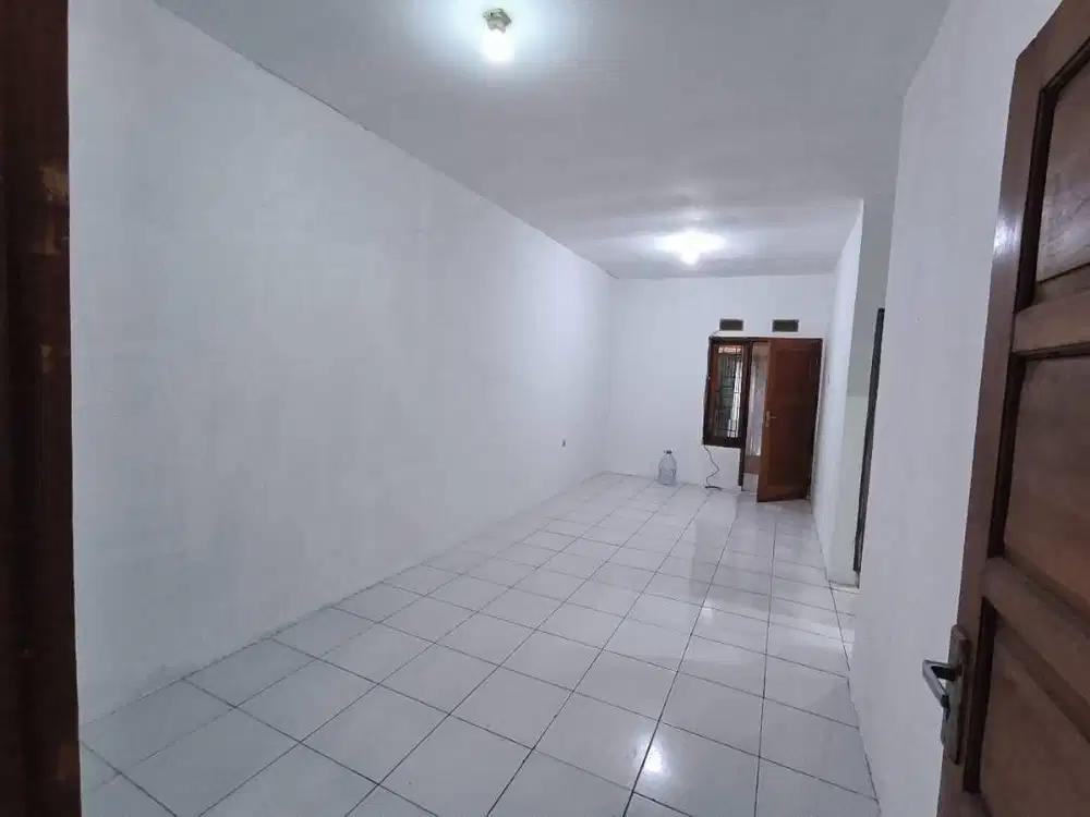 Ujung berung Bandung Dijual Rumah Siap Huni dalam komplek strategis