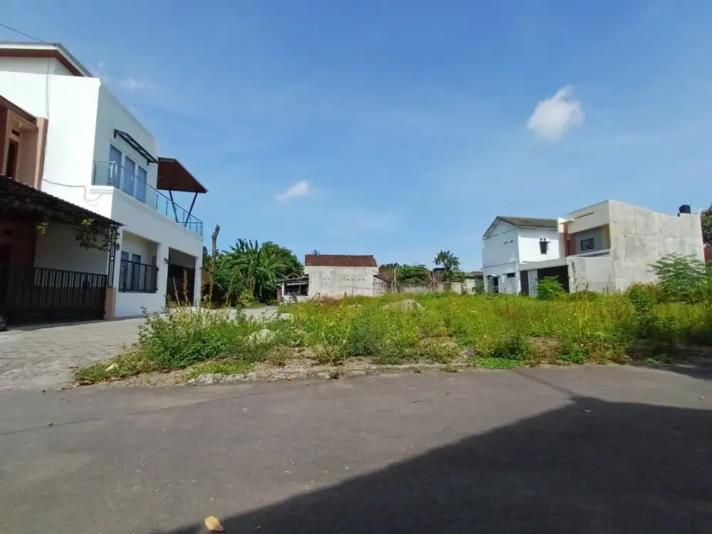 Tanah Prambanan 100 meter ke Jl. Jogja Solo 5 Menit Ke Candi Prambanan Mulai 2 Jt an