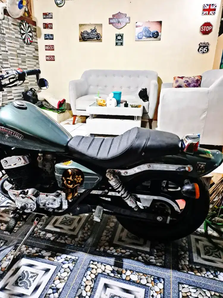 BENELLI PE 250 WARNA SPESIAL
