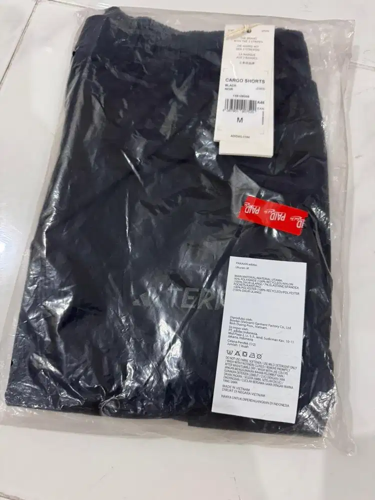 Adidas TERREX xploric cargo shorts ukuran M kondisi BARU