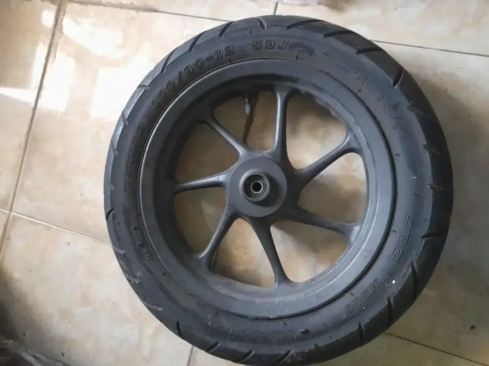 Di jual veleg ring 15 original bekas motor scoopy