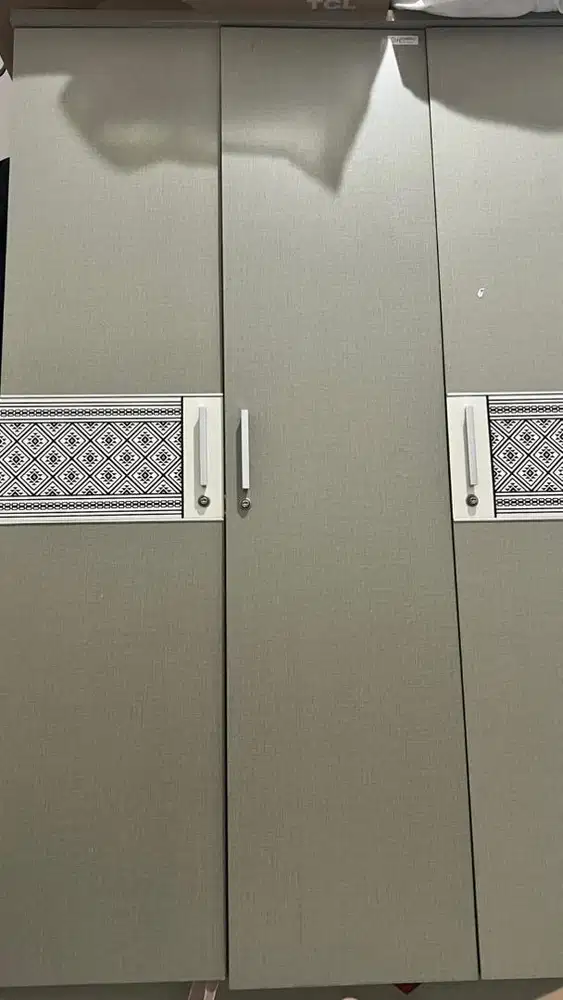 Lemari Pakaian/Lemari Tv