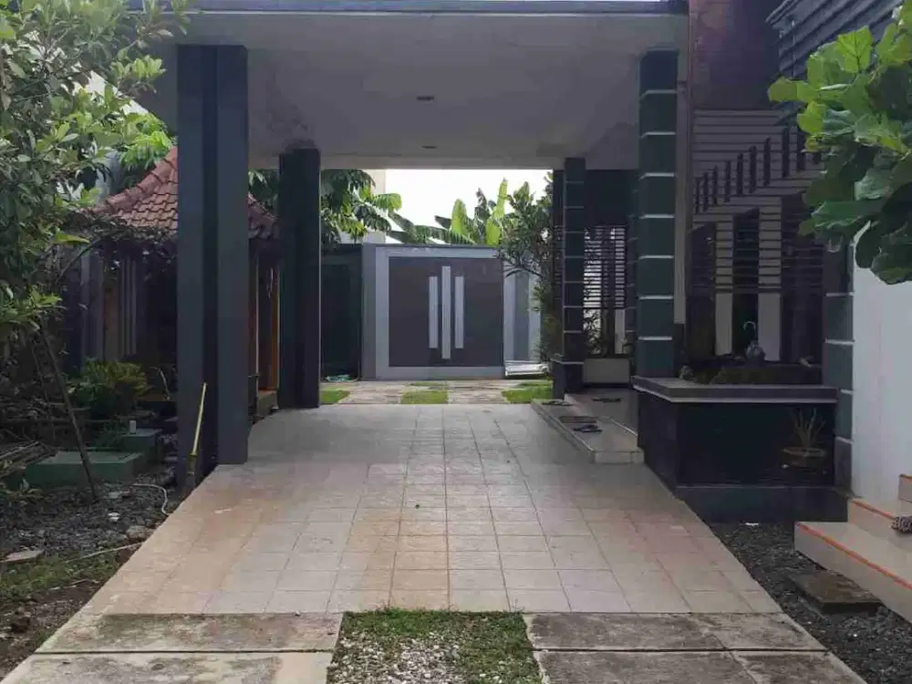 DIJUAL MURAH RUMAH MEWAH SUMBER SURAKARTA JAWA TENGAH