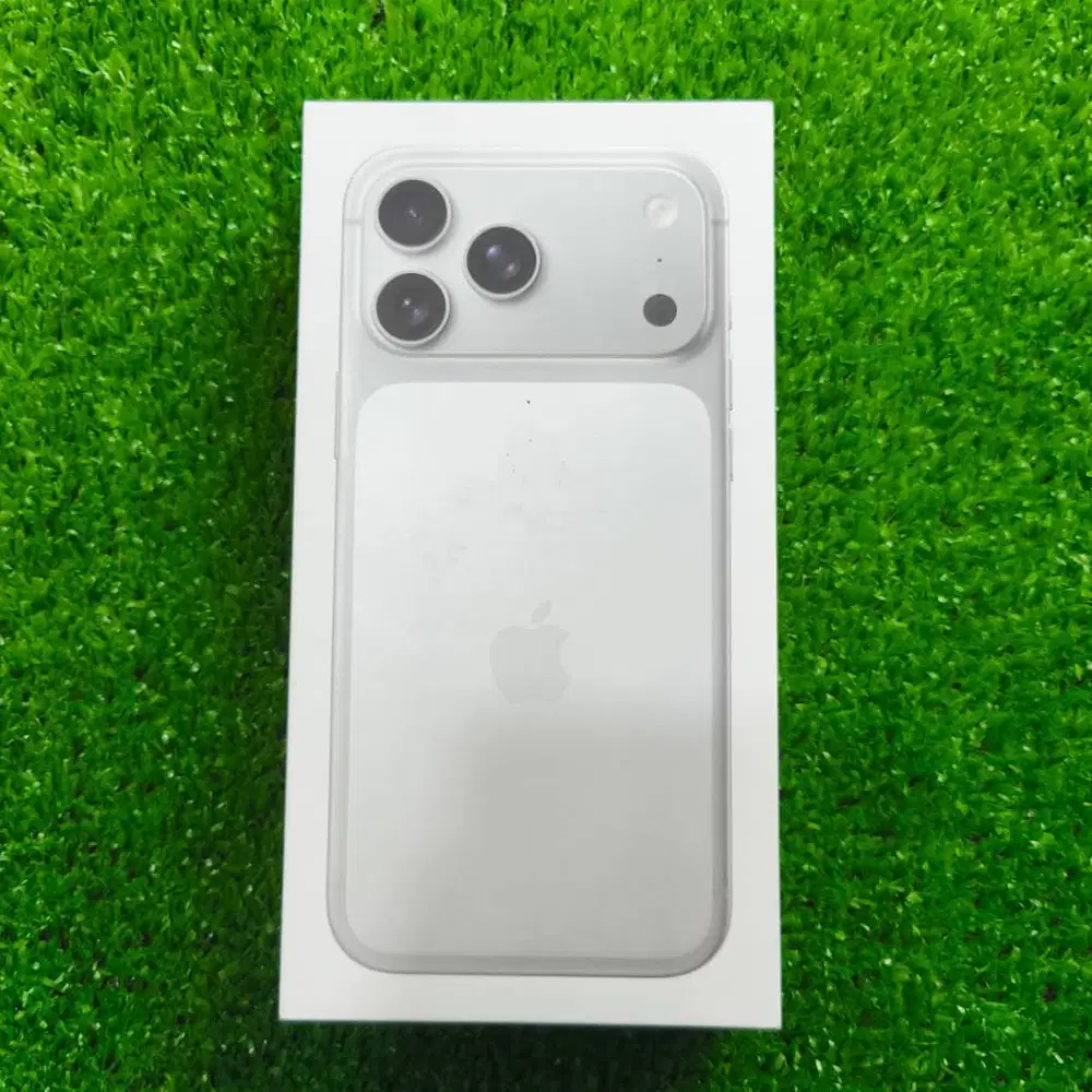 iPhone 17 Pro max 256GB Silver Kondisi baru segel Garansi blm jalan