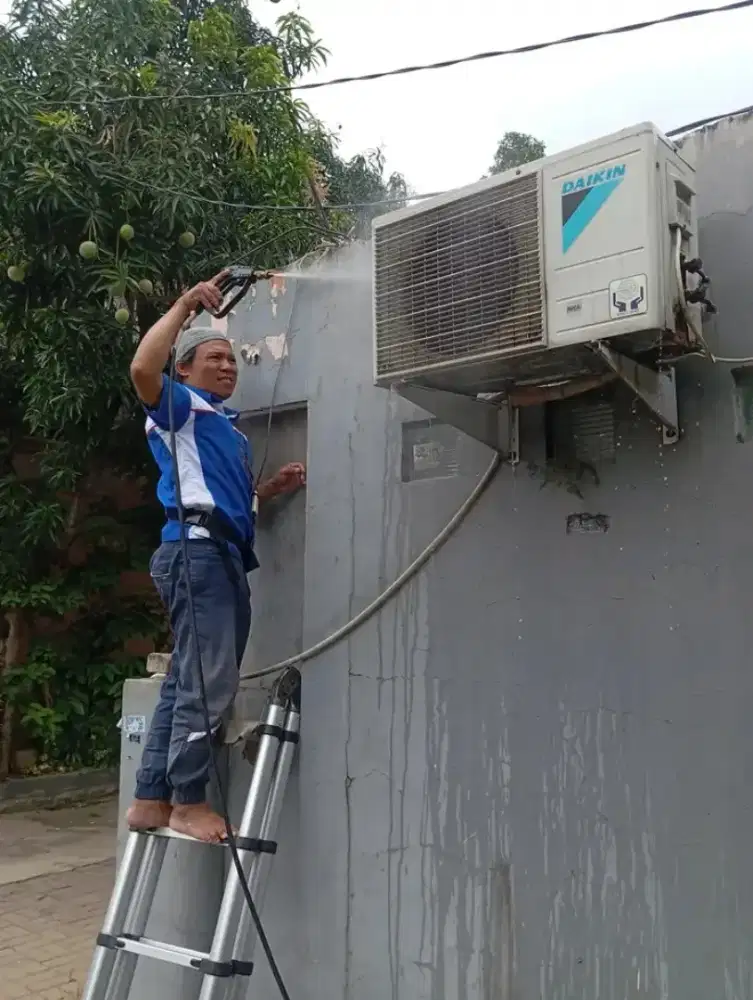 SERVICE AC KULKAS MESIN CUCI POMPA AIR BONGKAR PASANG AC