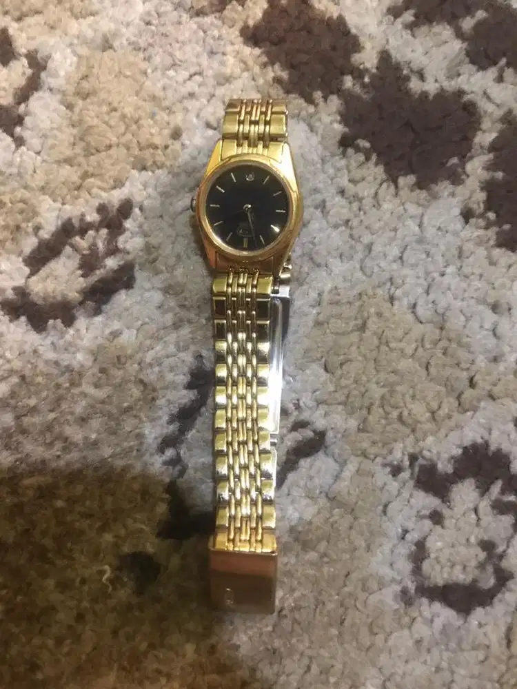 Jam tangan cewek seiko