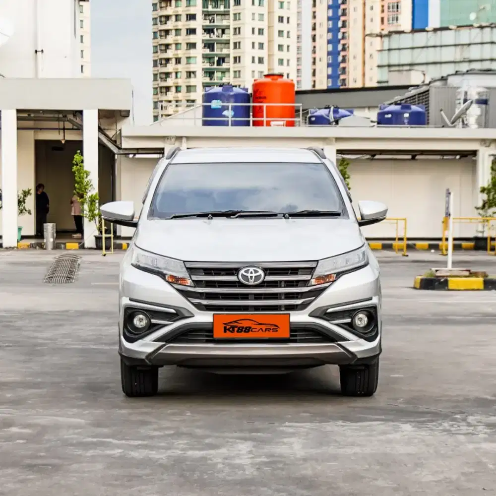 RUSH GR SPORT 1.5 AT TAHUN 2023 SILVER